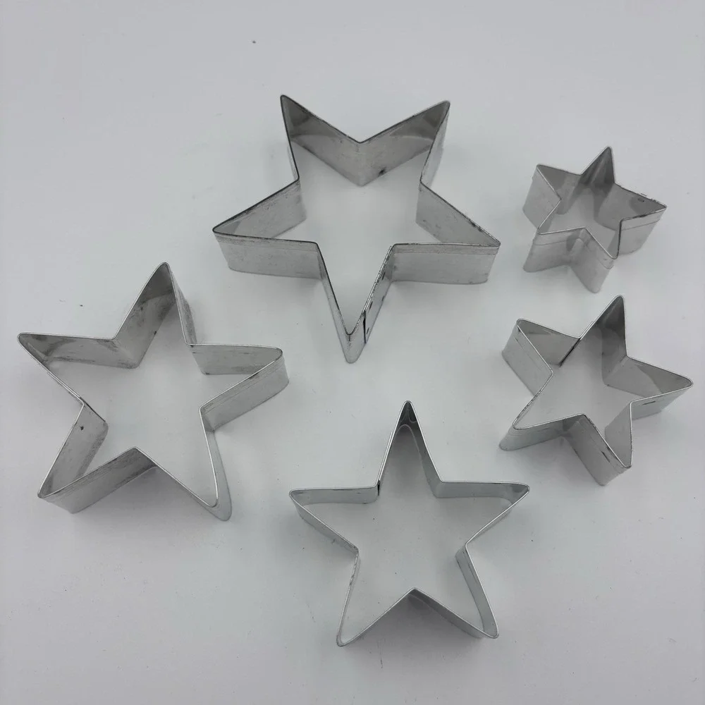 Fox Run Craftsmen Stainless Steel Cookie Cutters, Stars, 5 Piece Set Vintage USA